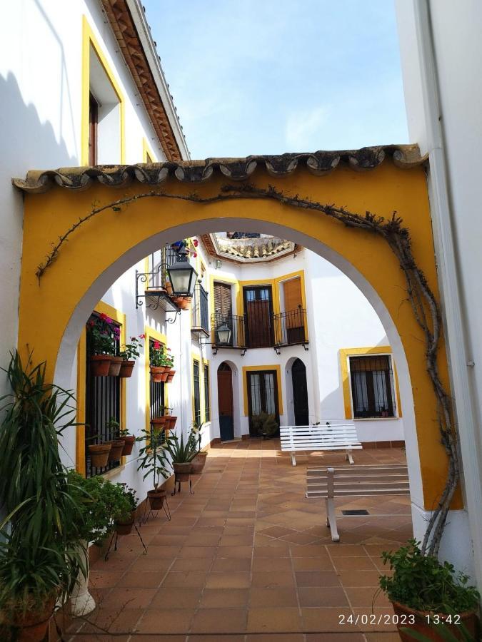 Appartamento Atico Muy Luminoso En El Casco Antiguo Cordova Esterno foto